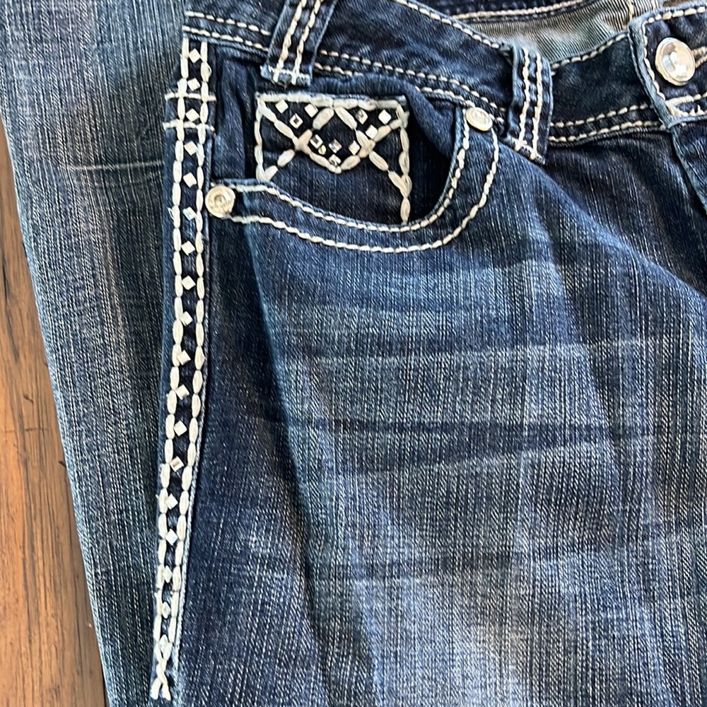 Mid Rise Boot Cut - Picture 3 of 4